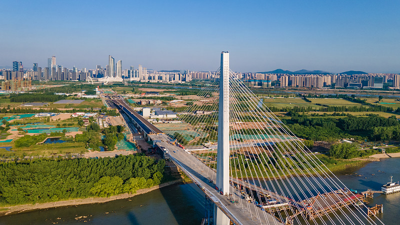 建設中的江蘇省南京長江五橋航拍圖片素材