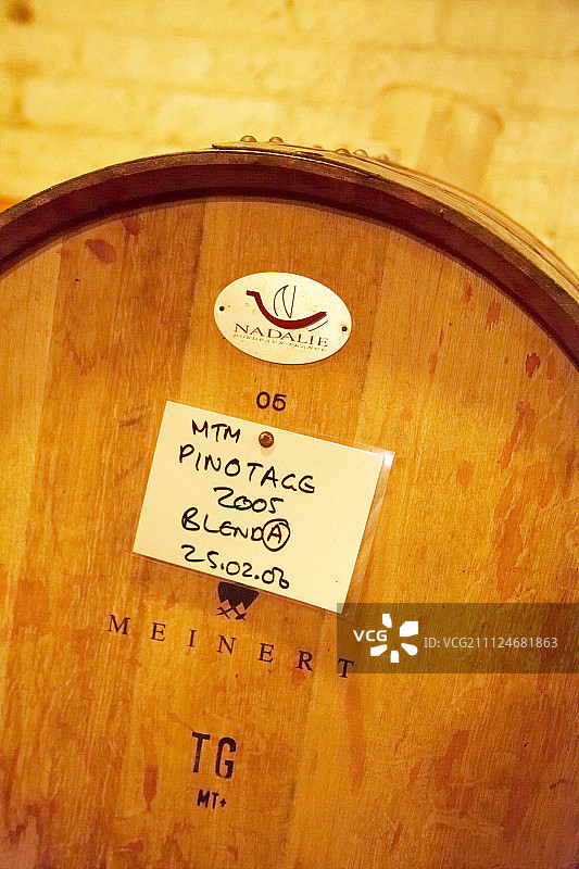 南非Meinert酒庄2005年葡萄酒桶的特写图片素材