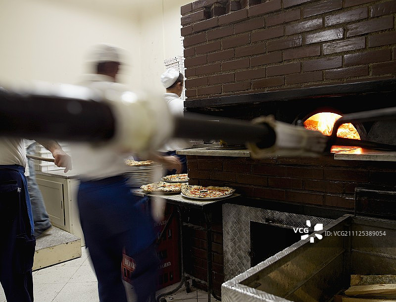 在达·米雪儿披萨店做饭图片素材