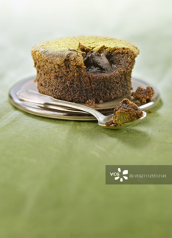 抹茶绿茶口味的巧克力软糖图片素材