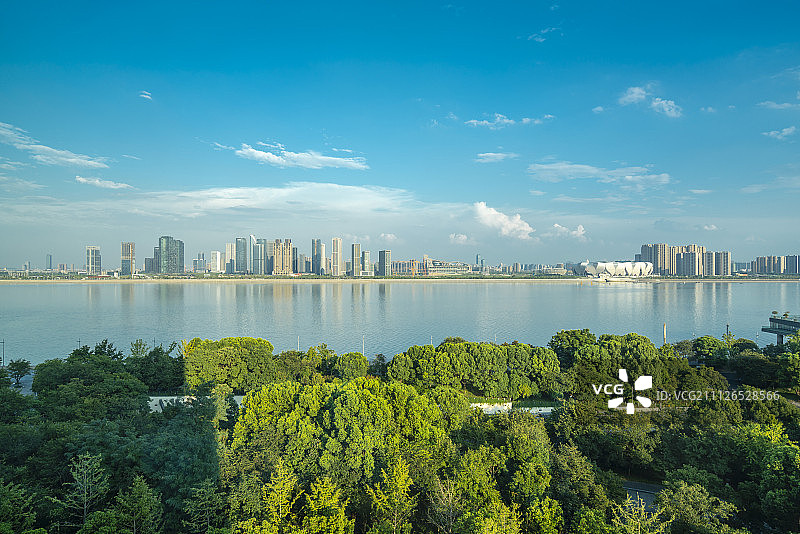 杭州钱塘江畔城市风光图片素材