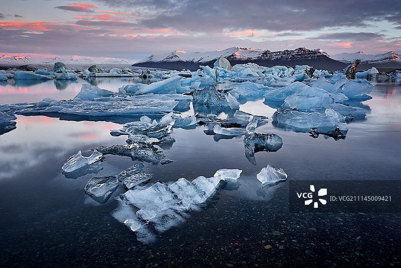 冰川湖图片素材