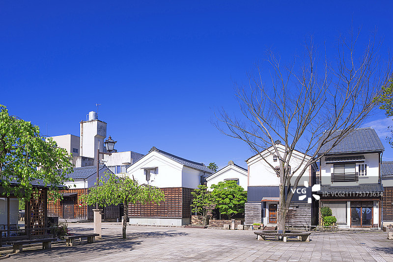 Kura no tsuji在江户时代非常繁荣，是关西和北陆地区之间运输物资的停靠点，重新开发并保持为一个老城广场，位于日本福井县越前武夫图片素材