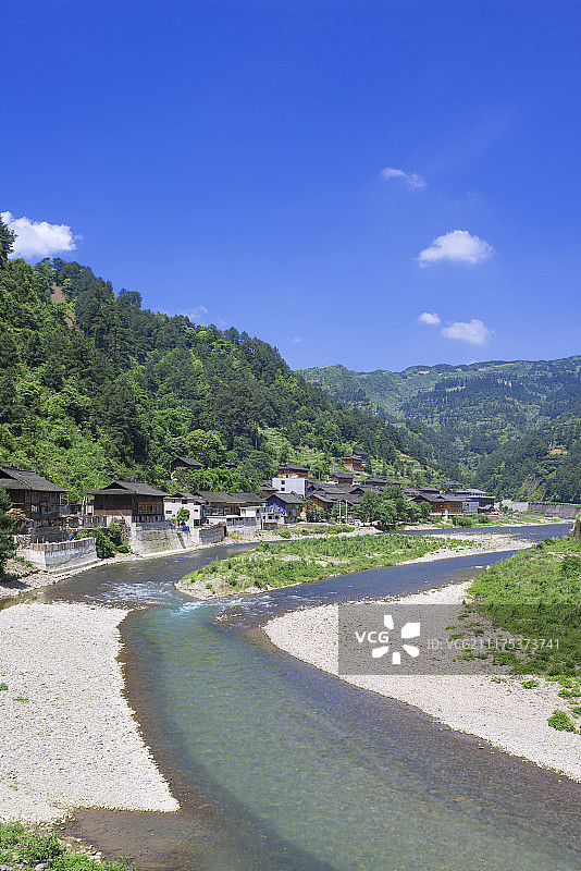 中国贵州省凯里市巴拉河与吉道古苗族村图片素材