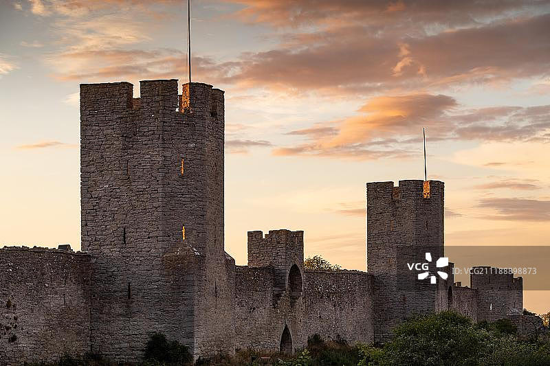中世纪城墙和防御塔，联合国教科文组织世界遗产，维斯比，戈特兰岛，瑞典，欧洲图片素材