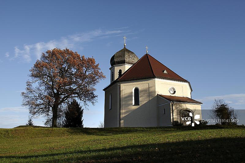 1933 - 34年，欧洲德国上巴伐利亚基姆高威尔登沃特附近的基督国王教堂图片素材