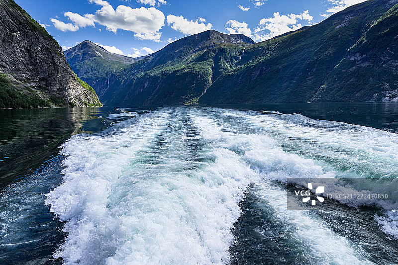 挪威盖兰格峡湾令人惊叹的风景图片素材