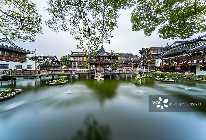 上海豫园曲池积玉水廊古建筑图片素材