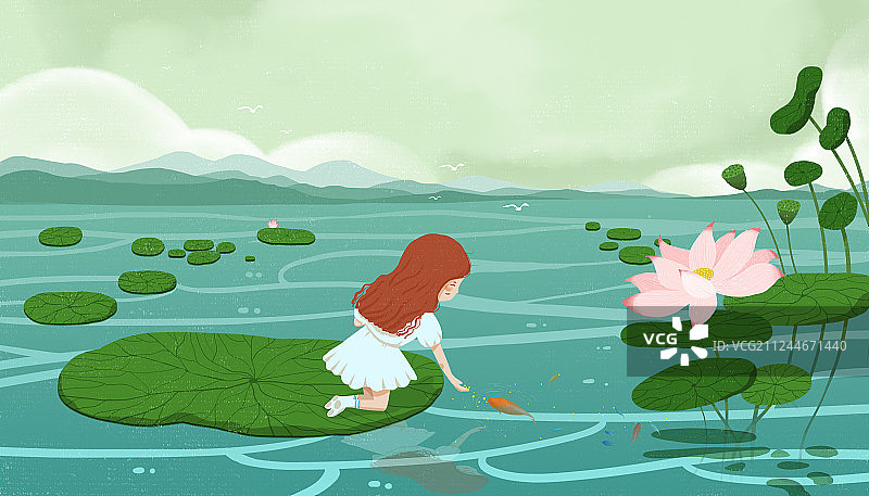 湖水边在荷叶上喂鱼的女孩图片素材