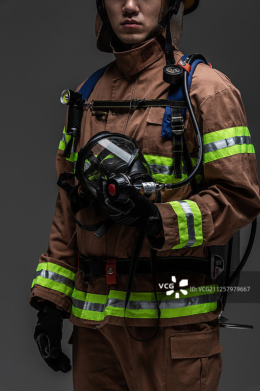 英雄，消防员，消防服，救援，紧急服务，紧急设备，呼吸机图片素材
