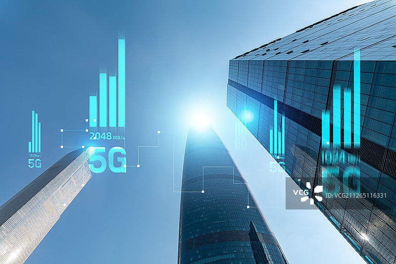 5G网络信号科技快速发展广州CBD摩天大楼市建筑经济中心图片素材