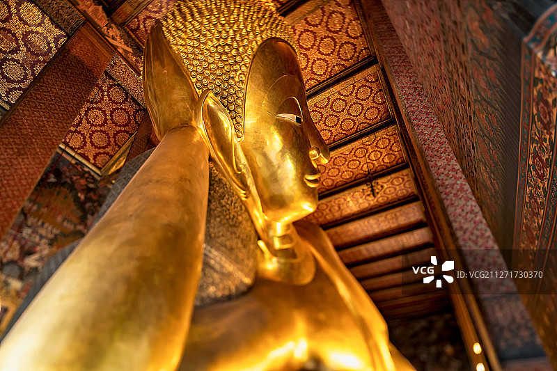 泰国曼谷卧佛寺室内景观图片素材