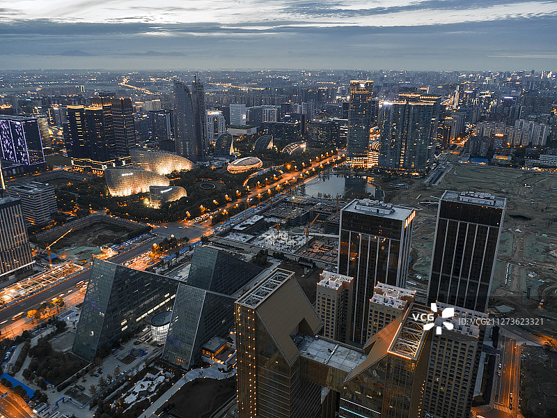 成都高新区金融城夜景航拍图片素材