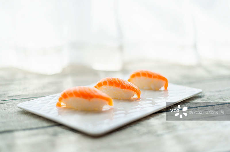 日式三文鱼寿司图片素材