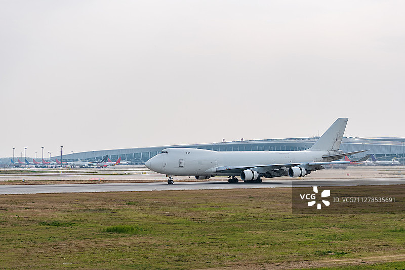 波音747重型运输机图片素材