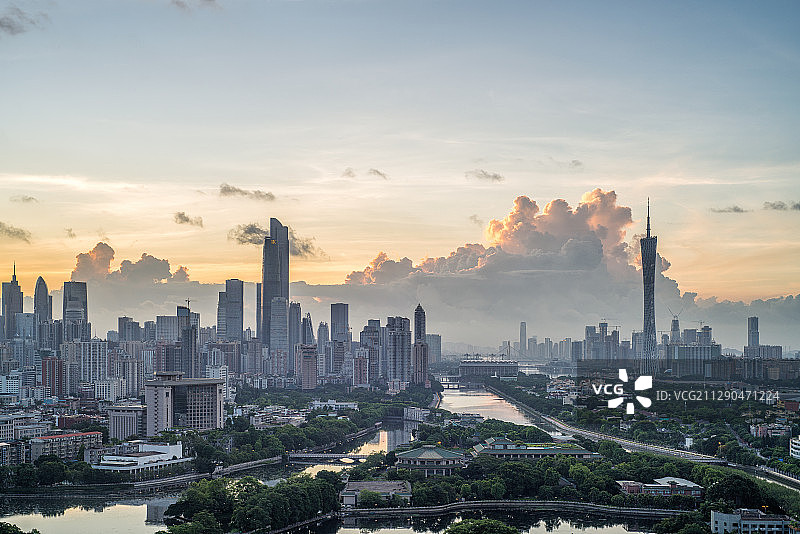 广州珠江新城-广州塔城市天际线日出晨曦图片素材