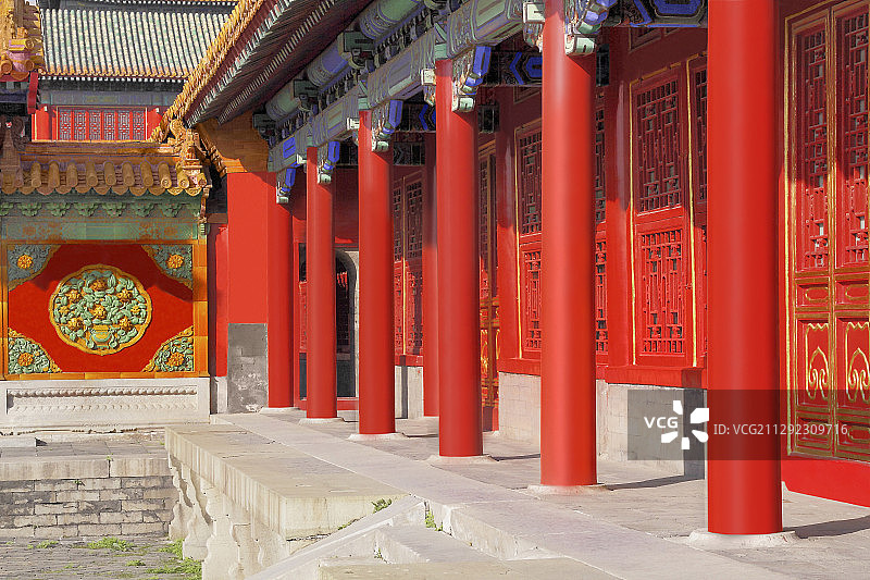 故宫宫殿外的朱漆檐柱图片素材