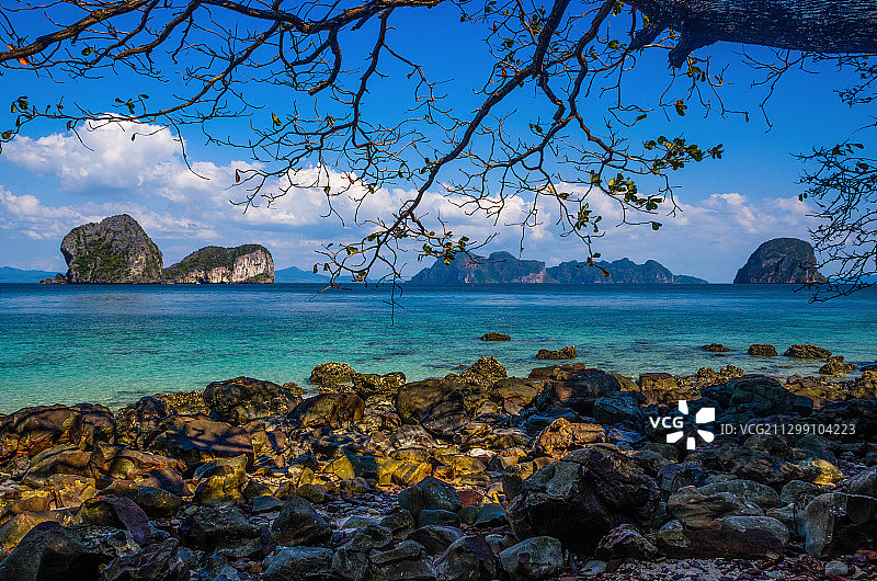 泰国高兰塔海对天空的风景图片素材