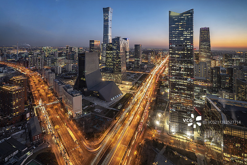 2020-2021跨年之夜的北京CBD大V字图片素材