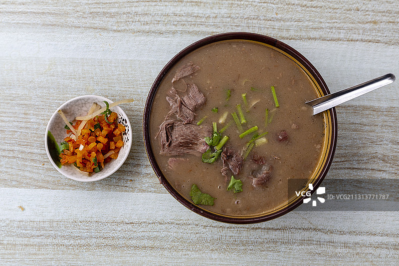 山东省临沂市地方小吃——于家老糁的牛肉糁图片素材