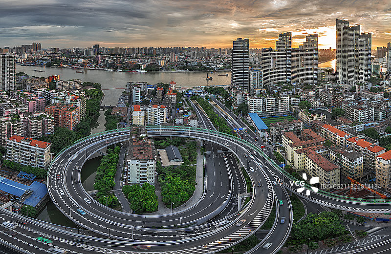 广州洲头咀隧道内环路高架城市道路图片素材