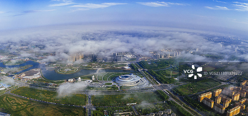 上海市临港新区上海天文馆平流雾航拍全景图片素材