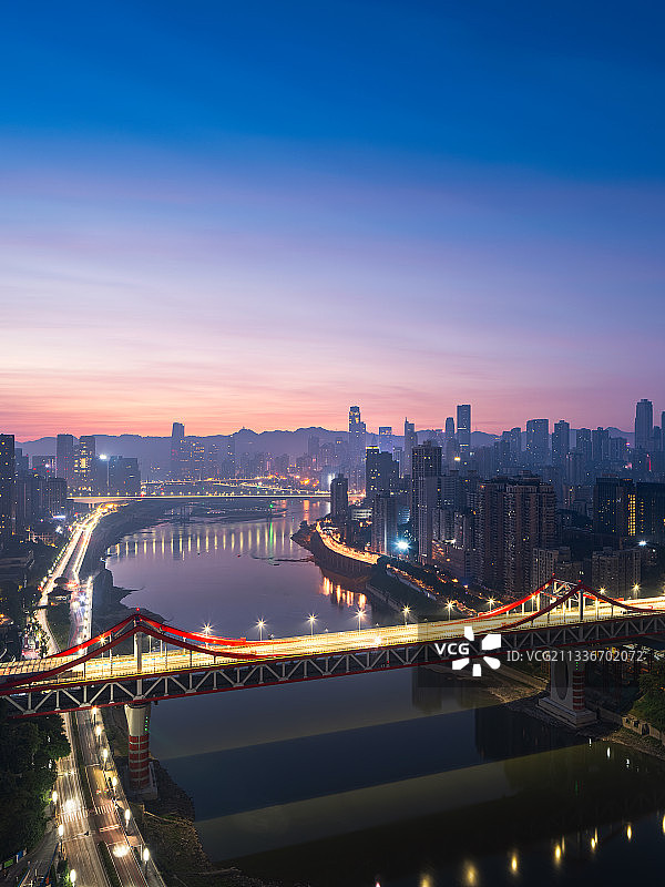 重庆市渝中区蓝色天空日出图片素材