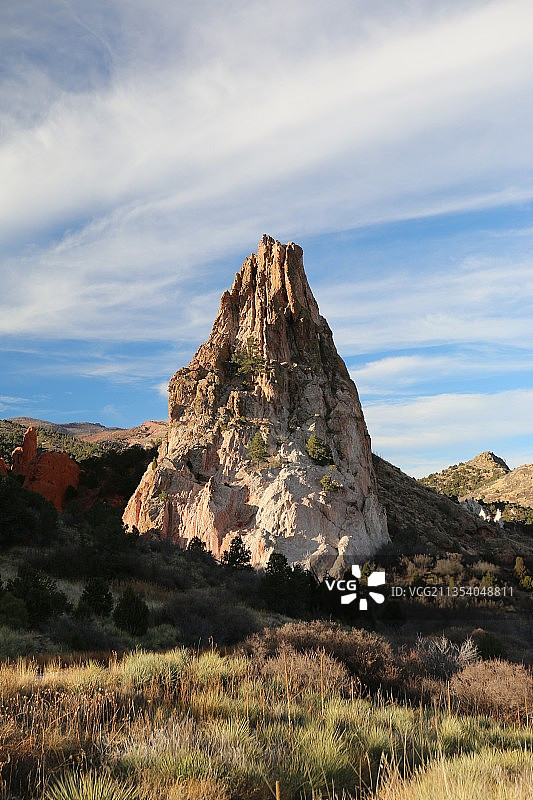美国，科罗拉多州，科罗拉多斯普林斯，天空下的岩石形成的风景图片素材