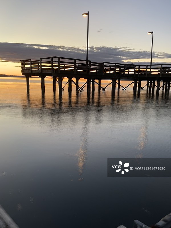 日落PNW西雅图普吉特湾海滩，美国，美国图片素材