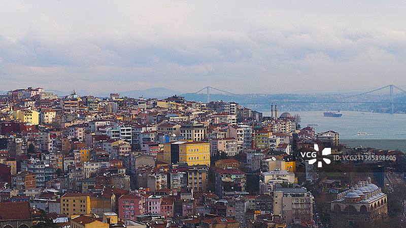 土耳其 伊斯坦布尔 博斯普鲁斯海峡边上的房屋图片素材