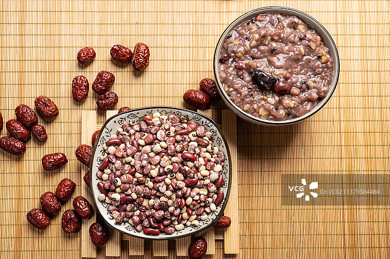 中国传统美食红枣花豆八宝粥食材图片素材