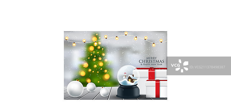 水晶球雪球和下雪的圣诞树图片素材