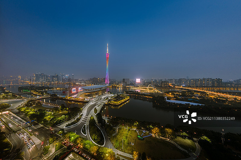 广州海心沙与广州塔夜景图片素材