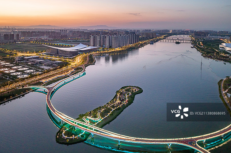 陕西西安灞河奥体中心航拍夜景图片素材