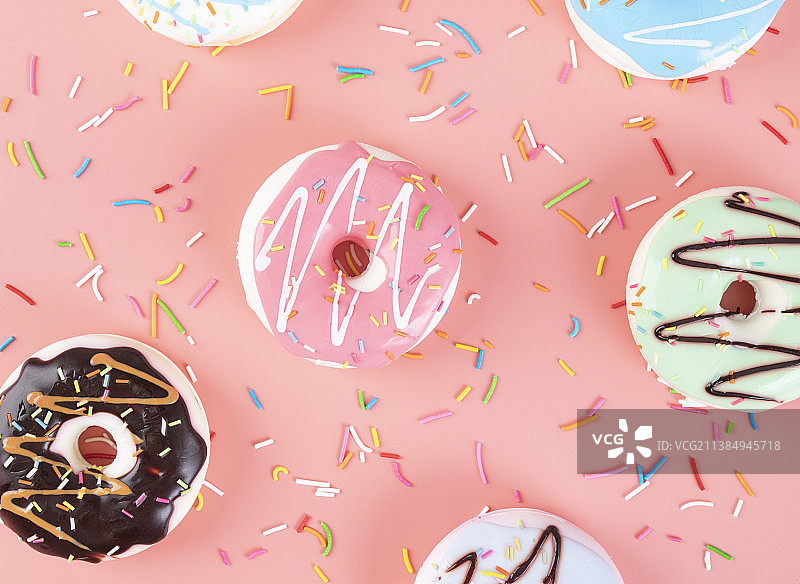 彩色甜甜圈甜点蛋糕图片素材