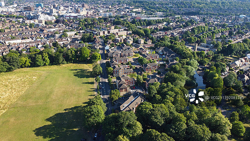 美丽的沃顿公园的空中镜头卢顿英格兰，卢顿，英国，英国图片素材