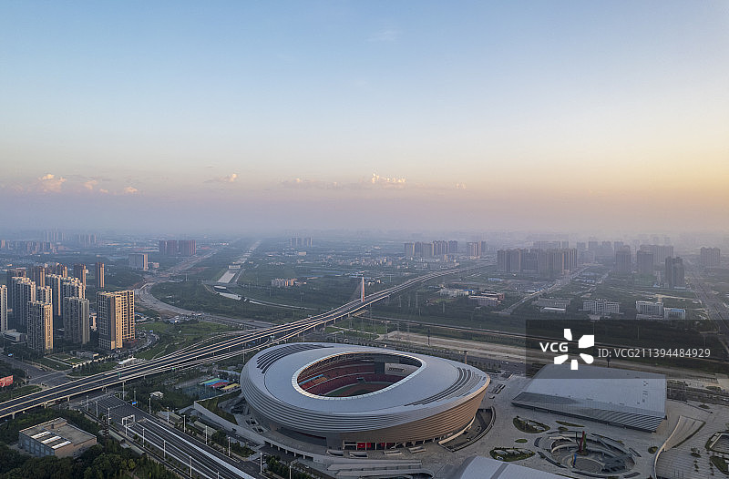 中国河南郑州奥体中心航拍视角图片素材