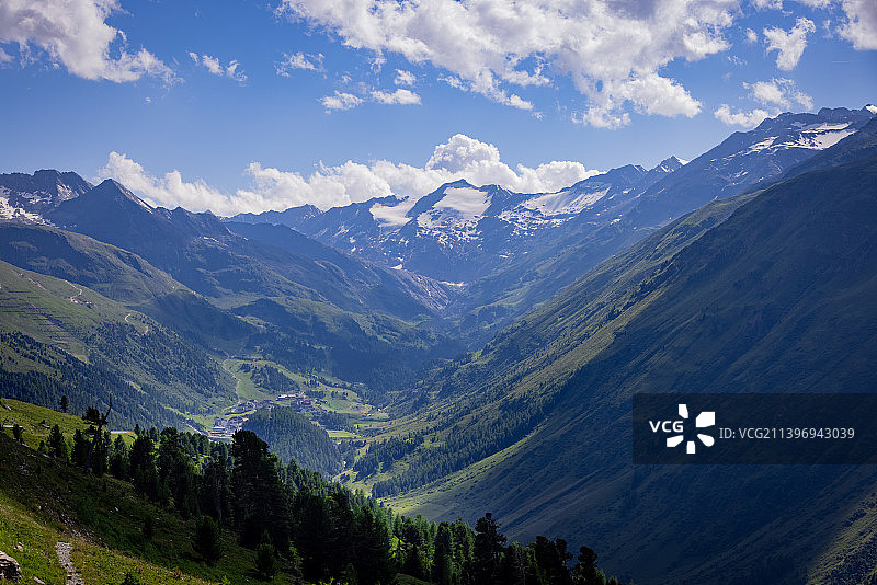 令人惊叹的风景和典型的风景在奥地利-奥地利阿尔卑斯山图片素材