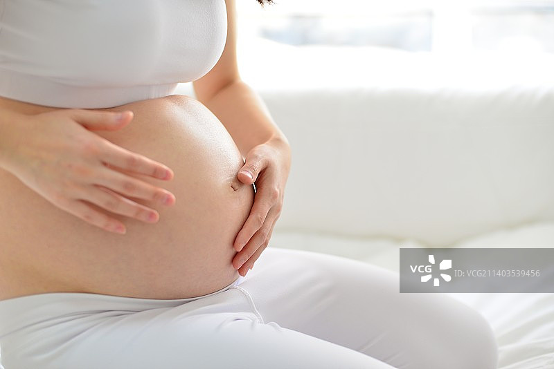 孕妇的肚子图片素材