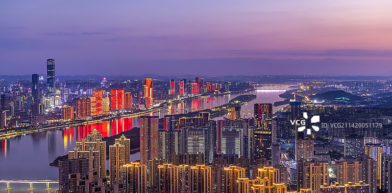 湖南长沙城市天际线湘江两岸夜景风光图片素材
