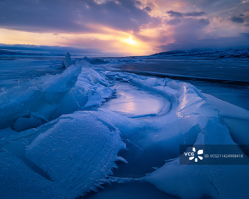冰湖黄昏图片素材