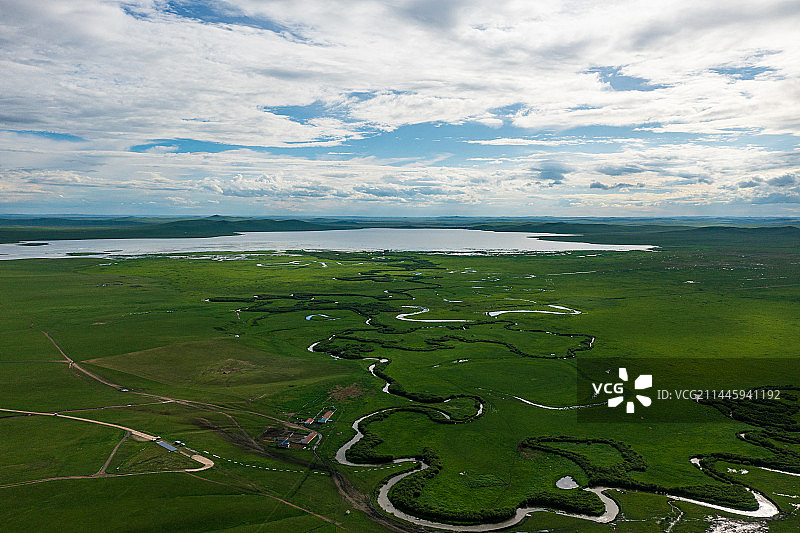 航拍内蒙古乌拉盖草原乌拉盖河九曲弯图片素材