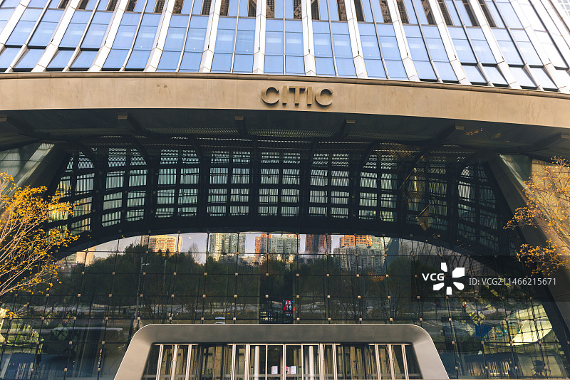 中信大厦中国尊入口大门玻璃幕墙建筑外立面图片素材