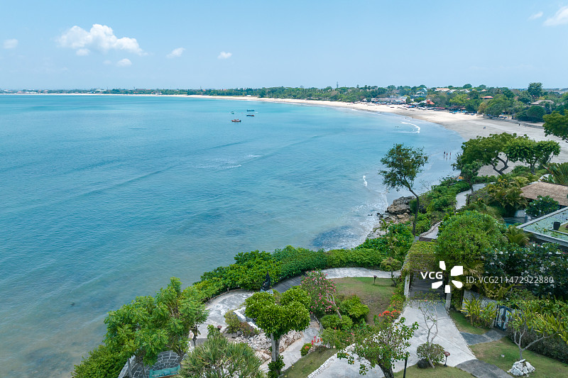 印尼巴厘岛金巴兰海滩酒店度假村海滨自然风光航拍图片素材