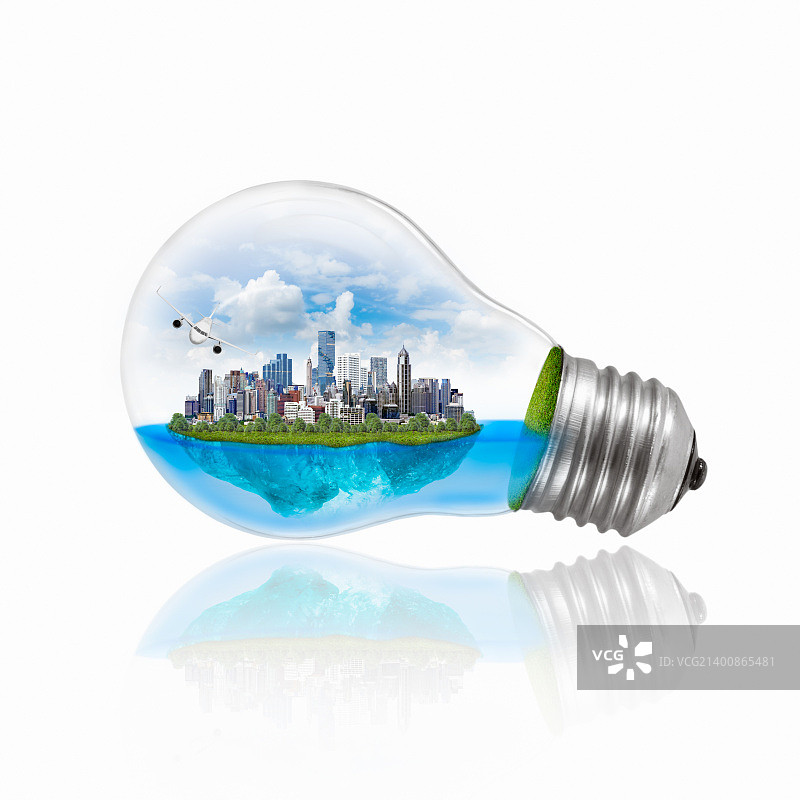 环保城市的灯泡。图片素材