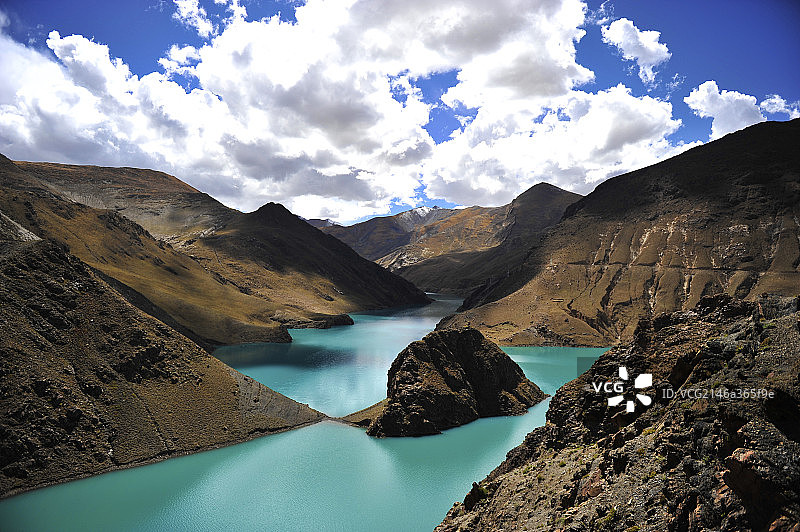 西藏羊湖风光图片素材