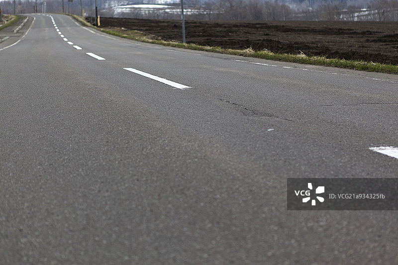 日本乡间的快速路图片素材