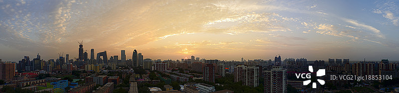 晚霞逆光中的北京CBD全景图片素材