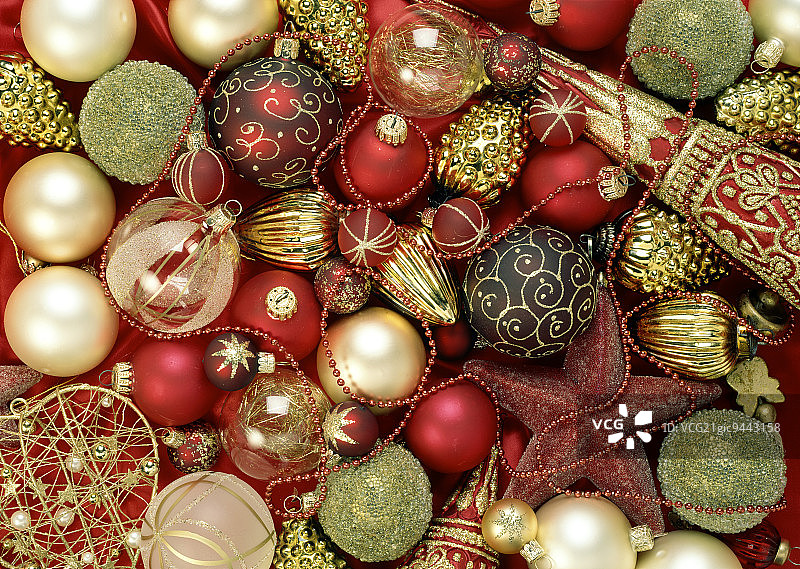 各种红色和金色的圣诞装饰品图片素材