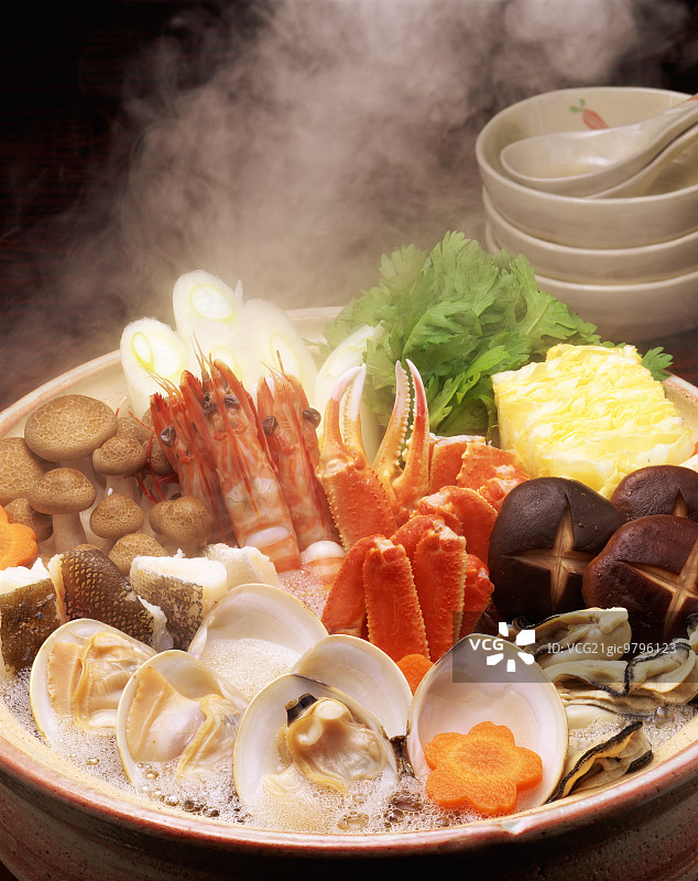 日式海鲜杂烩浓汤图片素材
